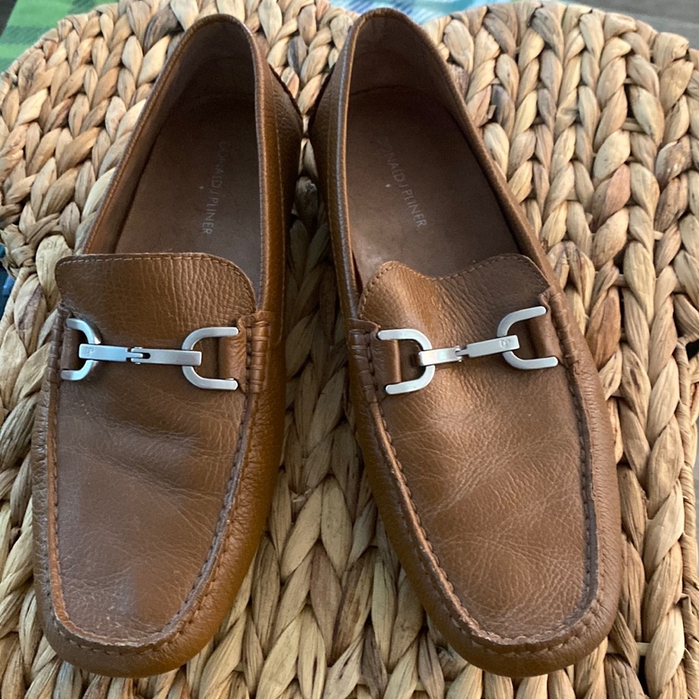Donald J Pliner mens shoes! Size 9M